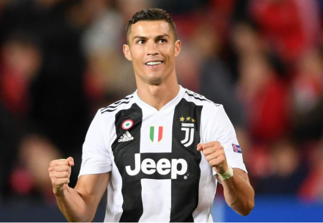 首节哑火随后迅速调整，里夫斯背靠背两战轰下80分（首节低迷迅速回暖，里夫斯背靠背两场砍下80分）