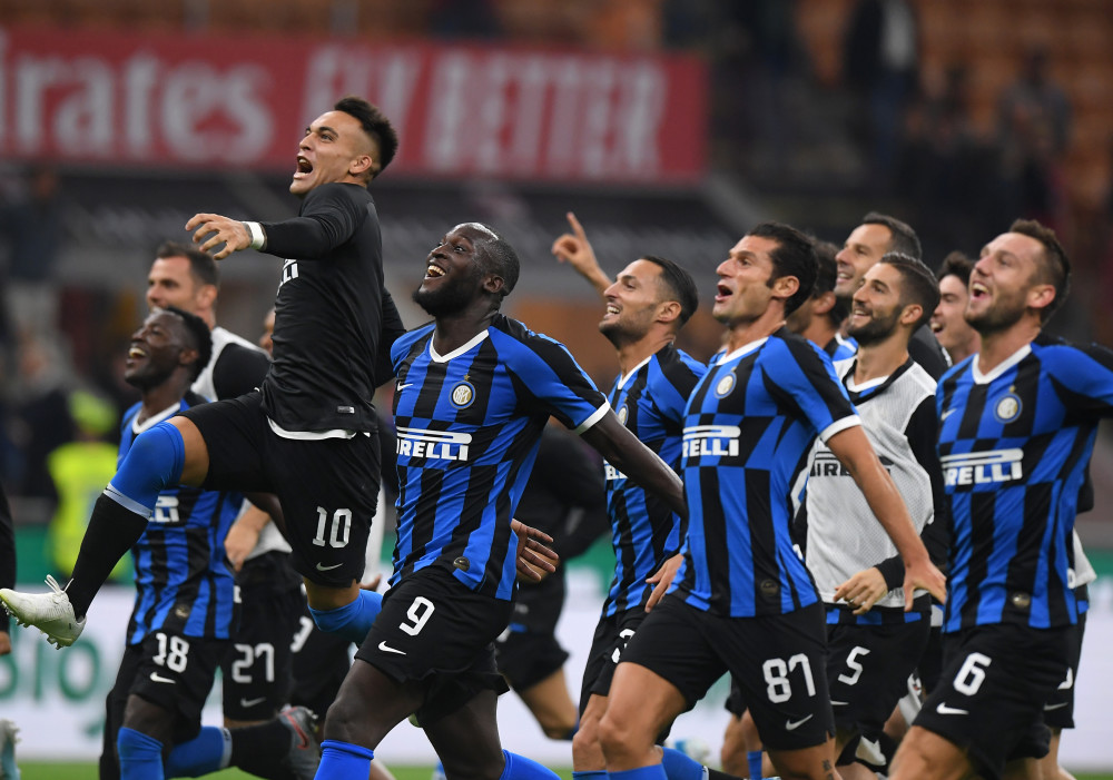 米体：AC米兰曾接近签下阿坎吉，因薪资与无欧冠赛事最终告吹（米体：米兰险签阿坎吉，薪资考量与无欧冠资格令交易告吹）