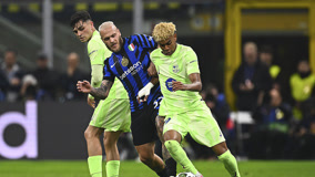 赫内斯：卡尔只踢3场德甲就和梅西相提并论，实在是太夸张了（赫内斯质疑将仅出战3场德甲的卡尔与梅西相提并论：言过其实）