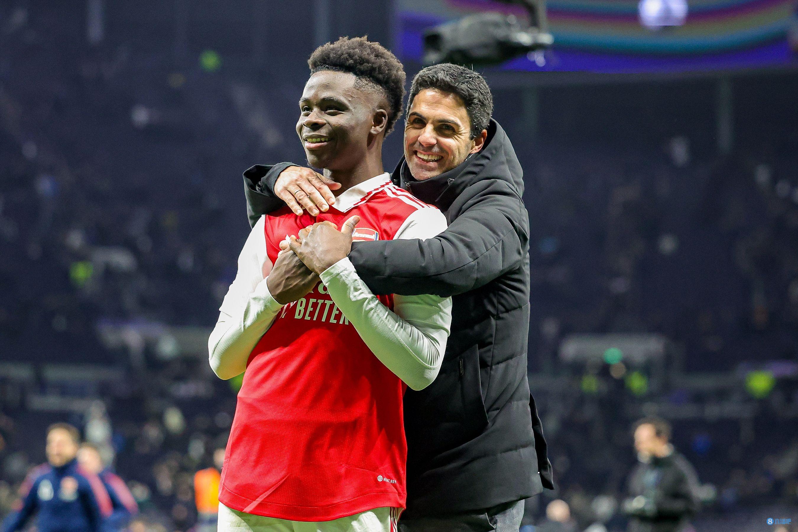 欧冠之夜法国海外球员表现：萨利巴尝试后腰，乌帕决定性（欧冠之夜法国留洋球员观察：萨利巴客串后腰，乌帕发挥决定性作用）