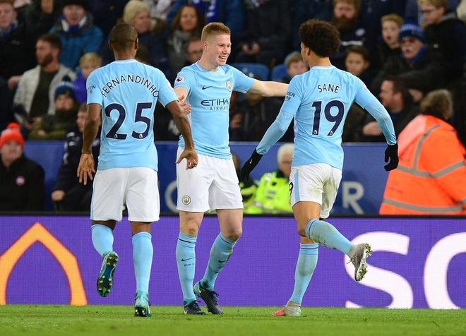 中超最佳进球候选（禁区内）：倒钩凌空脚后跟，谁是你心中的最佳进球？（中超禁区内精彩进球评选：倒钩、凌空、脚后跟，你最看好哪一球？）