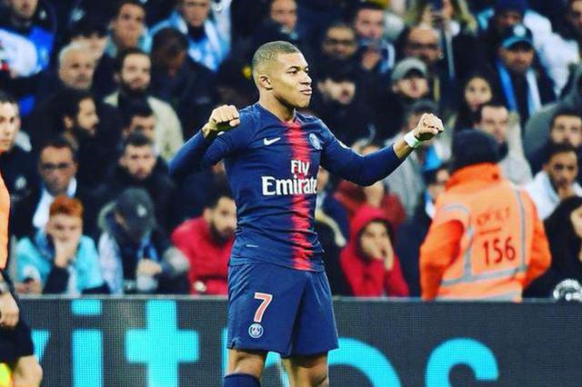 巴尔韦德：英超有很多钱，这意味着他们有很多非常优秀的球员（巴尔韦德：英超财力雄厚，因而汇聚大量顶级球员）