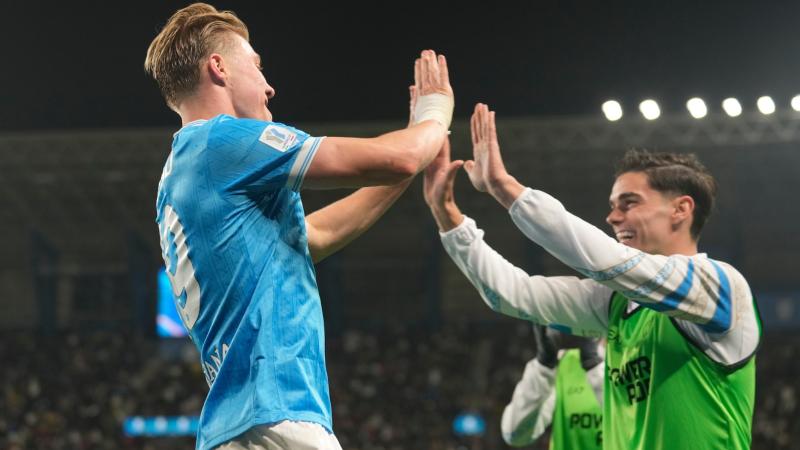 骄傲容易滋生狭隘，亚冠是为国出战，所以这个时候还...（傲气易致狭隘，亚冠承载国家荣誉，此时更应...）