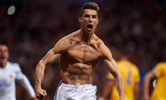 穆斯利奇：杜塞尔多夫实力远超目前排名；球队每天都付出全部（穆斯利奇：杜塞尔多夫实力不止当前排名，球队每天倾尽全力）