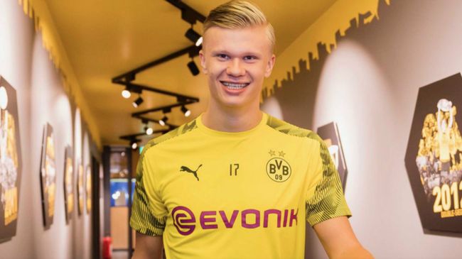 经纪人：如果孔蒂继续执教那不勒斯，洛博特卡可能会要求离队（经纪人：孔蒂若继续执教那不勒斯，洛博特卡或将申请离队）