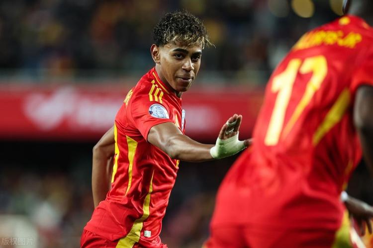 世界杯懂球进阶！知识视角看分组：钱多多与帝国兴衰？（世界杯进阶解读：以知识视角看分组，资本与王朝兴替）