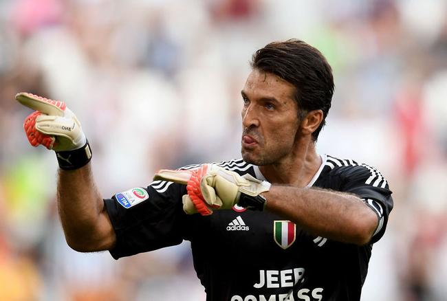 迷失！浓眉一度8中0&全场9中1贡献2分8篮板6助攻（手感冰冷！浓眉一度8投全失，全场9投仅中1，贡献2分8篮板6助攻）